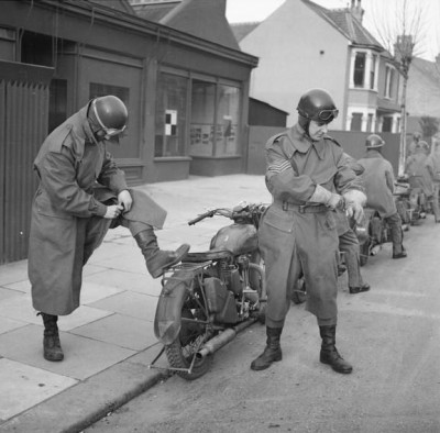 Royal-Army-Service-Corps-despatch-riders-Southend-6-Jan-1943