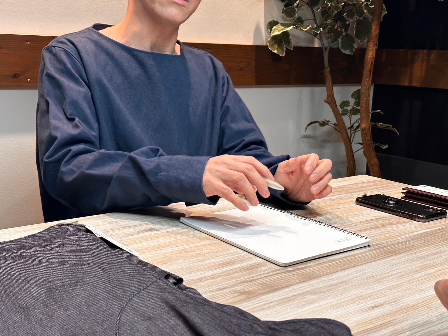 白紐のデニムオーバーパンツ” Vol.1(インタビュー) | ARCH TOKYO