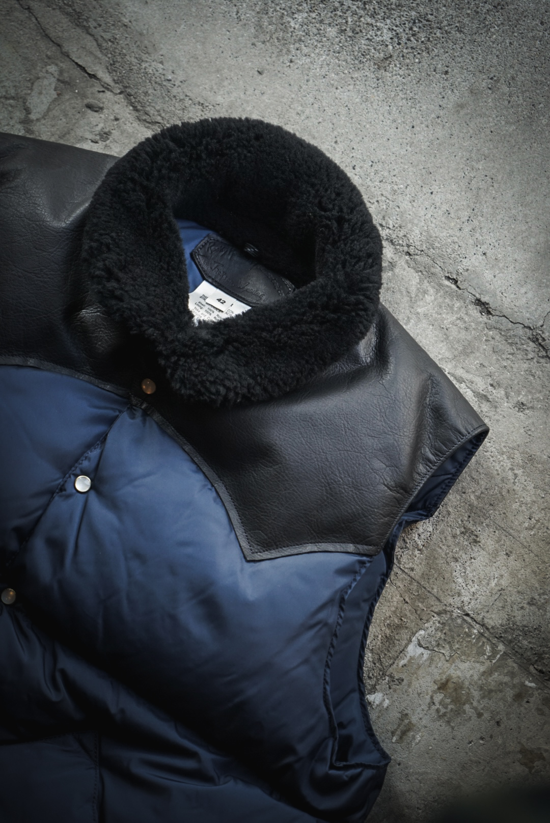 Rocky Mountain Featherbed / Christy Vest（DK.NAVY） – ARCH